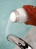 Картинка-анонс к статье Домашние лечебные солевые ванны