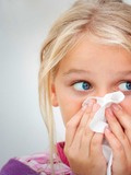 Картинка-анонс к статье Причины, симптомы и лечение аллергического ринита у детей